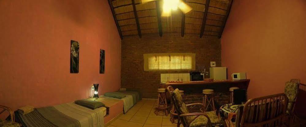Kwambali Riverside Lodge Hazyview Esterno foto