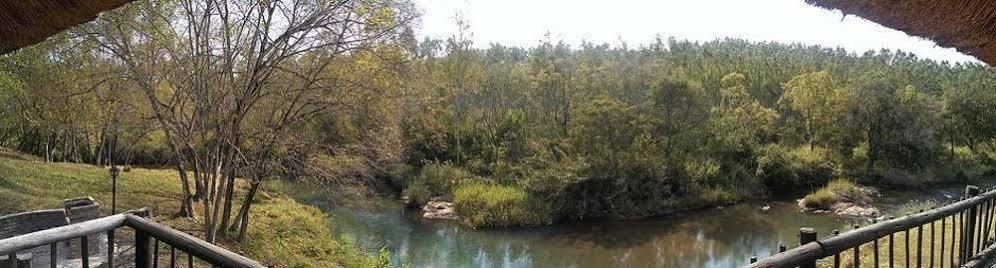 Kwambali Riverside Lodge Hazyview Esterno foto